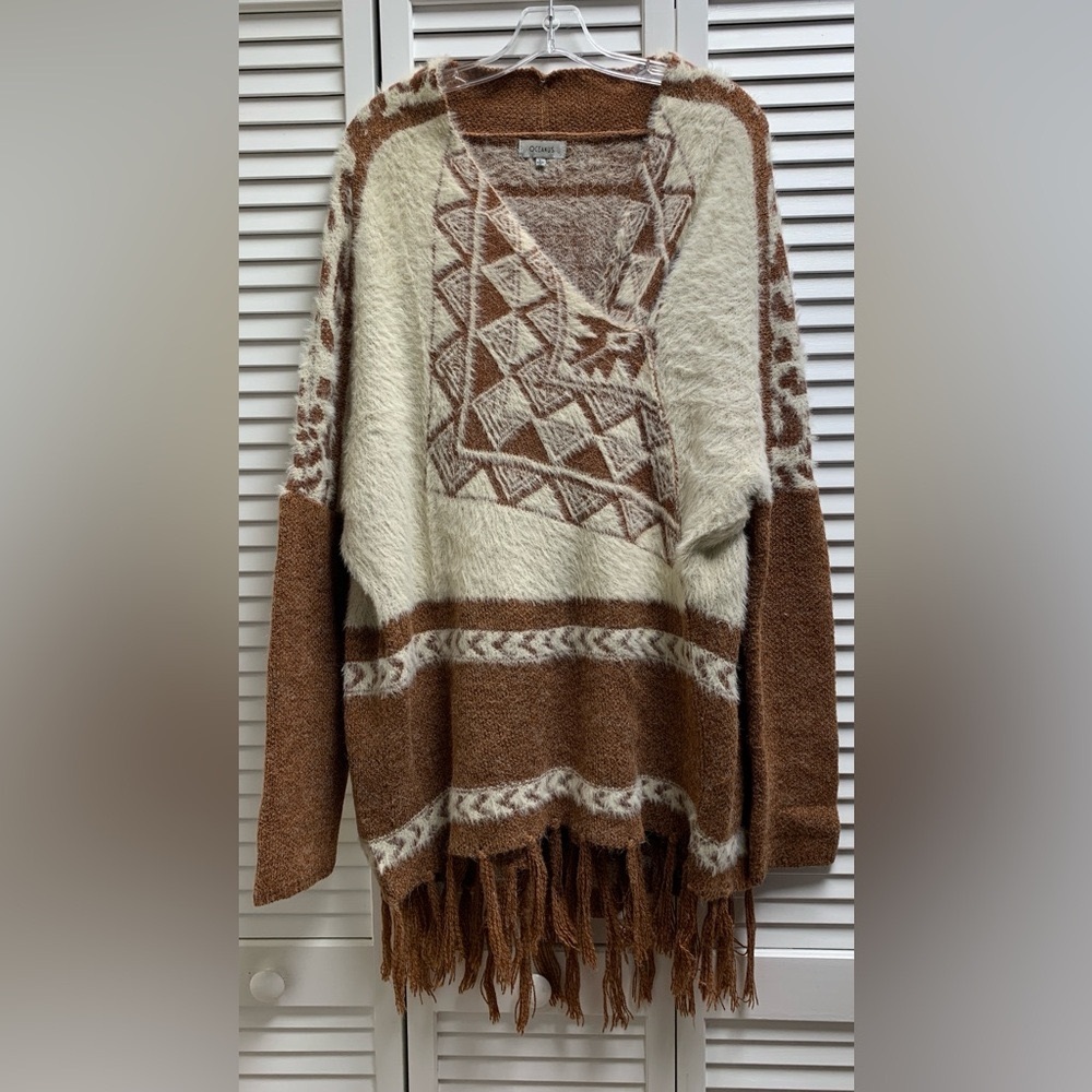 Woman’s (Size L) Southwestern Native American Pull Over Sweater Rust/Cream